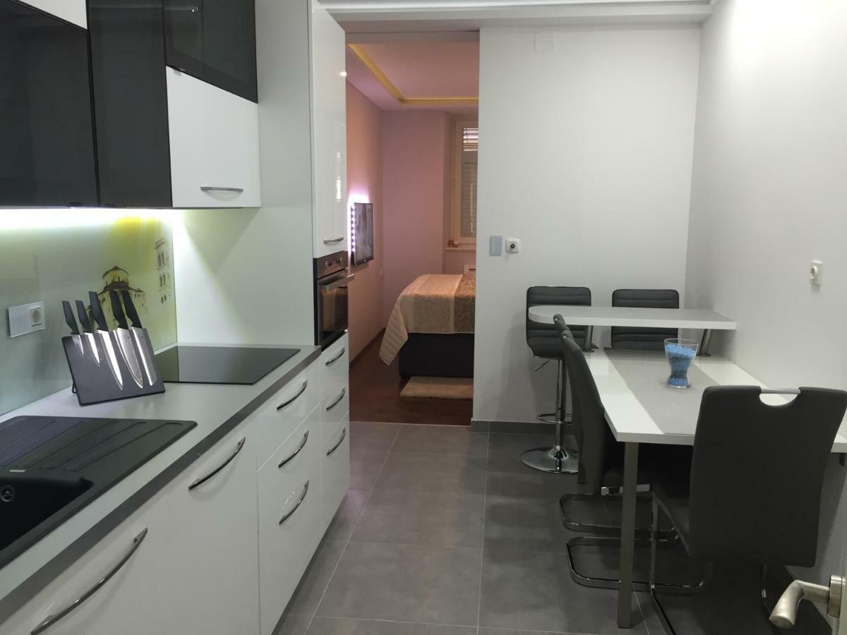 Touched Vip Zadar Apartment Bagian luar foto